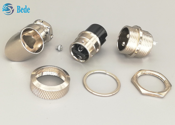 Soldadura masculina y femenina del material de la aleación del cinc de GX16 2 Pin Aviation Connector Plug 90 Dehree