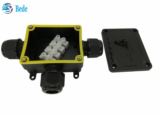 Tipo a prueba de mal tiempo del canal 450V T de la caja de mercado de la caja de conexiones de la prenda impermeable IP68 3