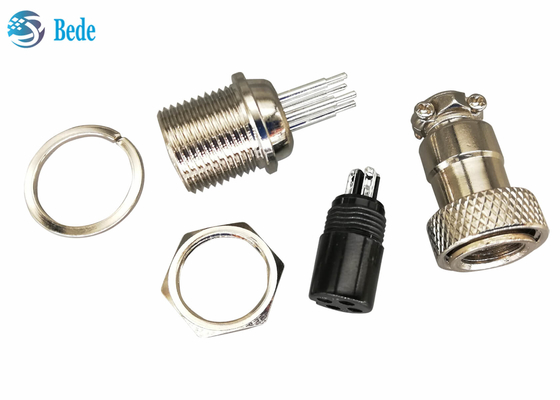 Conector de soldadura 2~7 Pin Panel Mount Connector 3A 200V de la aviación de Gx 12 del modelo del PWB