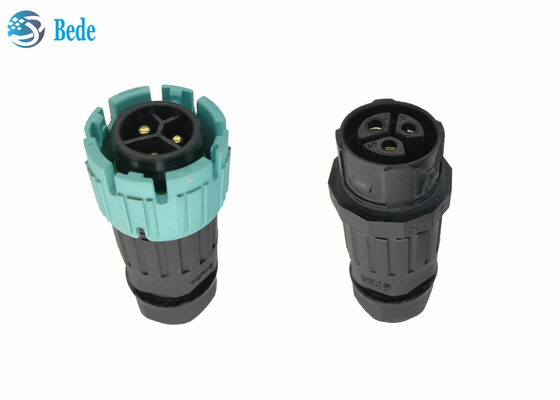 Uno mismo de PA66 M19 que cierra al varón redondo del conector a IP68 impermeable femenino