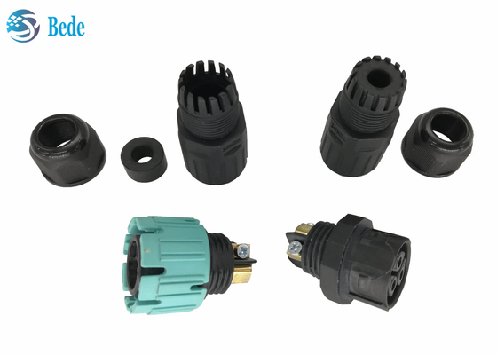 Uno mismo de PA66 M19 que cierra al varón redondo del conector a IP68 impermeable femenino