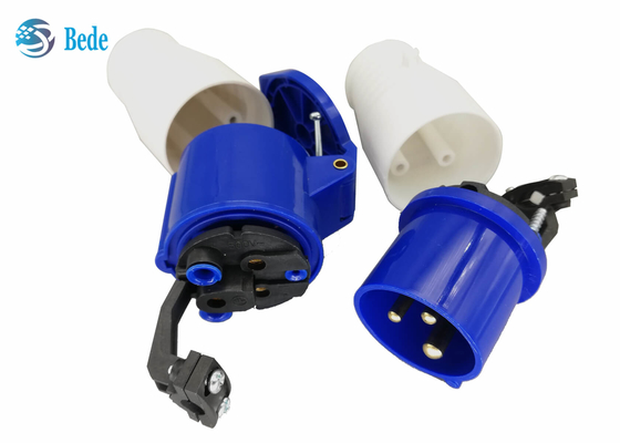 Tipo azul industrial del acoplador del color 220-250V 16A del enchufe y del zócalo P+N+E la monofásico