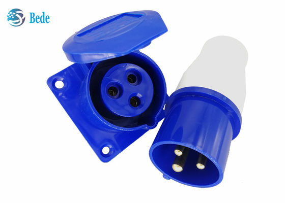 3 pernos el panel industrial de los equipos del enchufe y del zócalo montaron el tipo prenda impermeable IP44 220-250V 16A