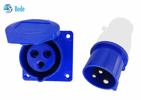 3 pernos el panel industrial de los equipos del enchufe y del zócalo montaron el tipo prenda impermeable IP44 220-250V 16A