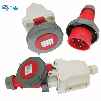 Enchufe 3P+N+E y zócalo industriales IP67 AC220-415V tipo del montaje en la pared de 16 y 32 amperios