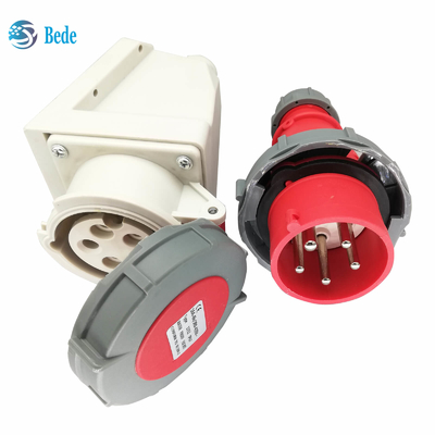 Enchufe 3P+N+E y zócalo industriales IP67 AC220-415V tipo del montaje en la pared de 16 y 32 amperios